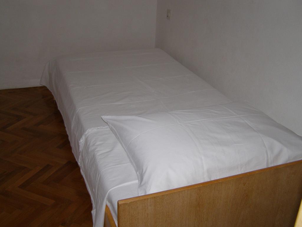 Apartment Marija Brbinj Buitenkant foto